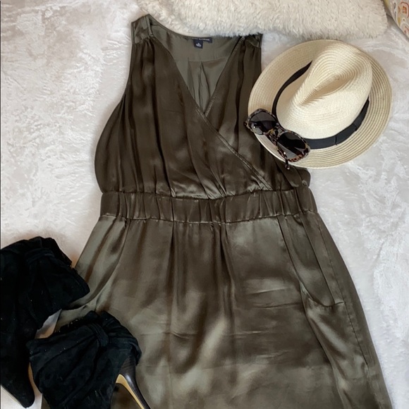 Banana Republic Dresses & Skirts - Banana Republic • Silk Dress
